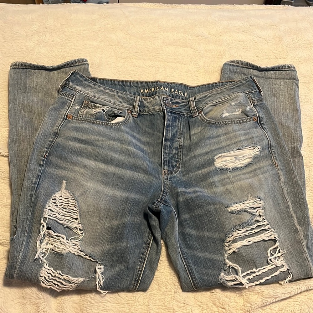 American Eagle Tomgirl Jeans. Size 12 Regular